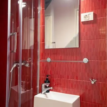 The Elegant Retreat *