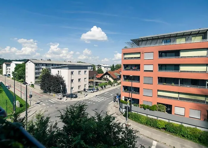 The Elegant Retreat *